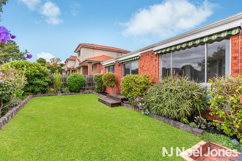 Photo - 1/34 Nirvana Crescent, Bulleen VIC 3105 - Image 9