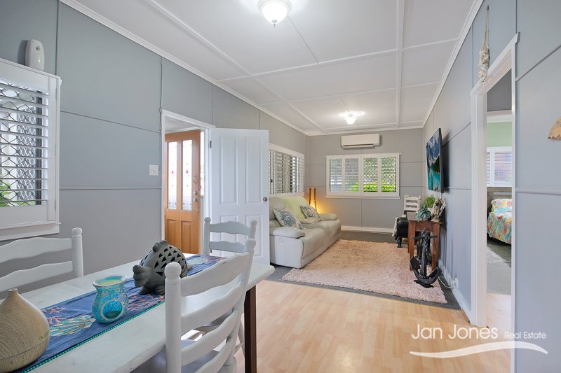 Photo - 134 Oxley Avenue, Woody Point QLD 4019 - Image 5