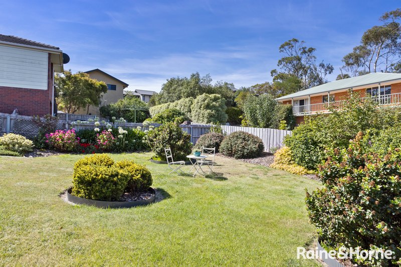 Photo - 134 Roslyn Avenue, Blackmans Bay TAS 7052 - Image 21