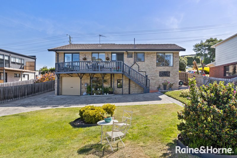 Photo - 134 Roslyn Avenue, Blackmans Bay TAS 7052 - Image 25