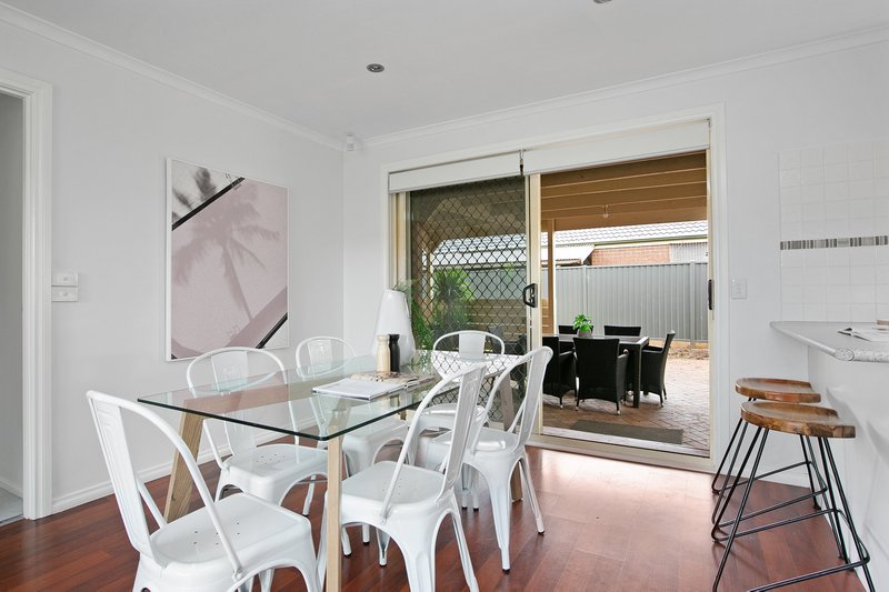 Photo - 134 Roycroft Avenue, Mill Park VIC 3082 - Image 4