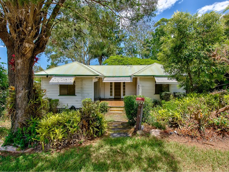 Photo - 134 Russell Terrace, Indooroopilly QLD 4068 - Image