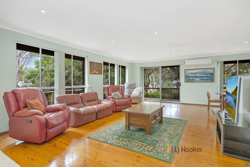 Photo - 134 Sunrise Avenue, Halekulani NSW 2262 - Image 3