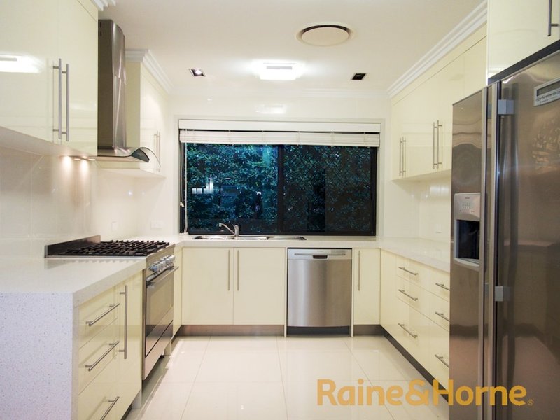 Photo - 134 The Avenue, Sunnybank Hills QLD 4109 - Image 2