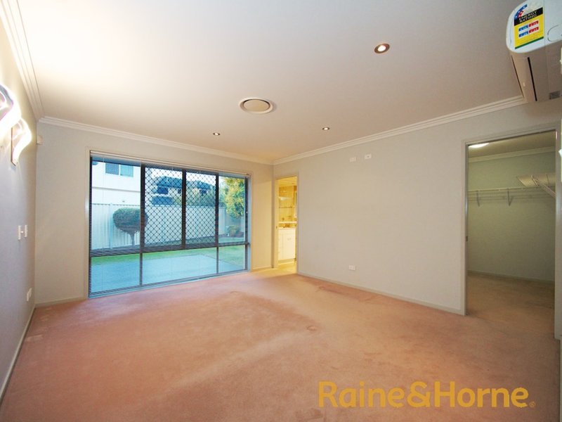 Photo - 134 The Avenue, Sunnybank Hills QLD 4109 - Image 8