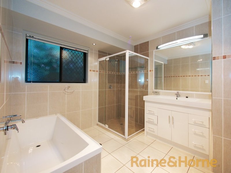 Photo - 134 The Avenue, Sunnybank Hills QLD 4109 - Image 10