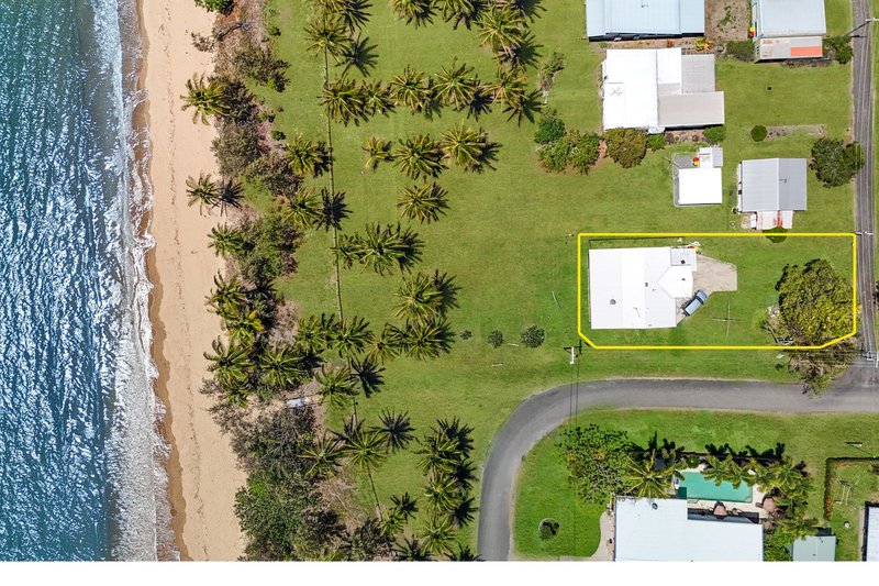 Photo - 134 The Esplanade, Grasstree Beach QLD 4740 - Image 2