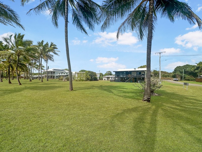 Photo - 134 The Esplanade, Grasstree Beach QLD 4740 - Image 3