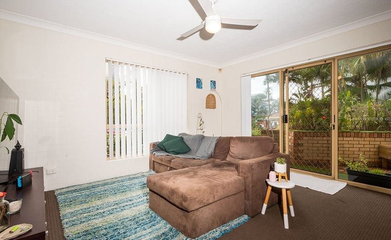 Photo - 1/34 Ventura Road, Mermaid Beach QLD 4218 - Image 9