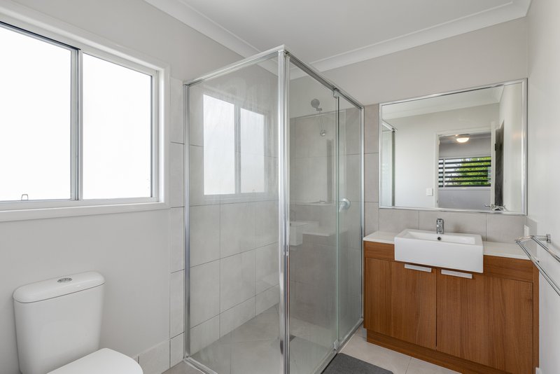 Photo - 13/436 Hume Street, Middle Ridge QLD 4350 - Image 6