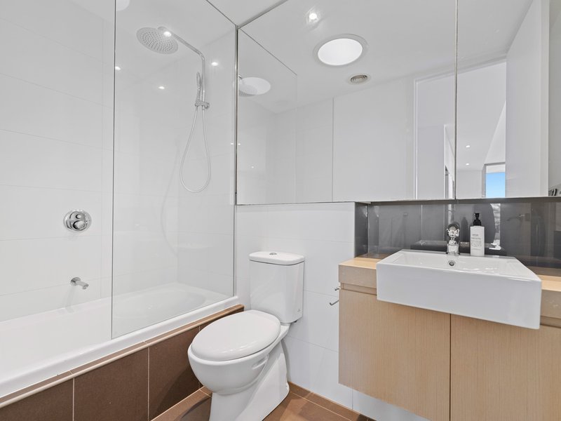 Photo - 13/44 Eucalyptus Drive, Maidstone VIC 3012 - Image 12