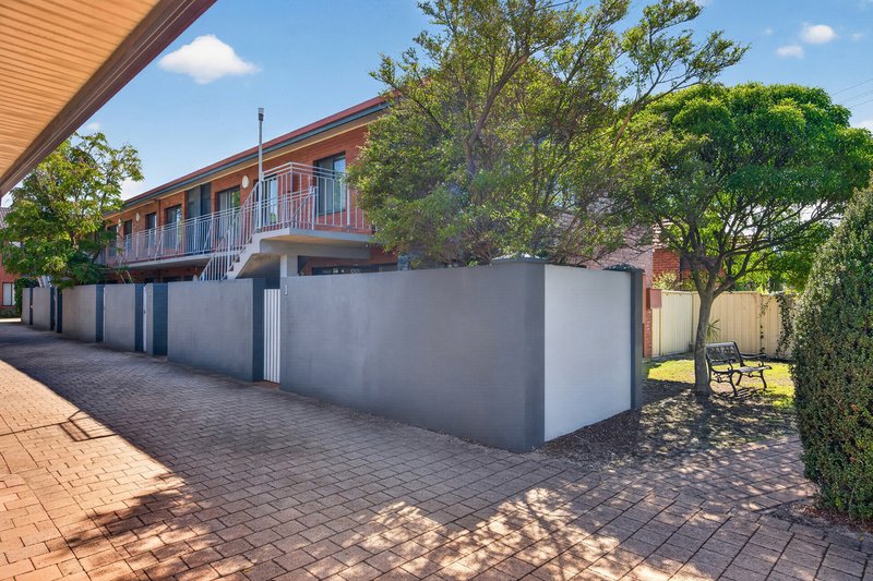 Photo - 1/345 Stirling Street, Highgate WA 6003 - Image 16