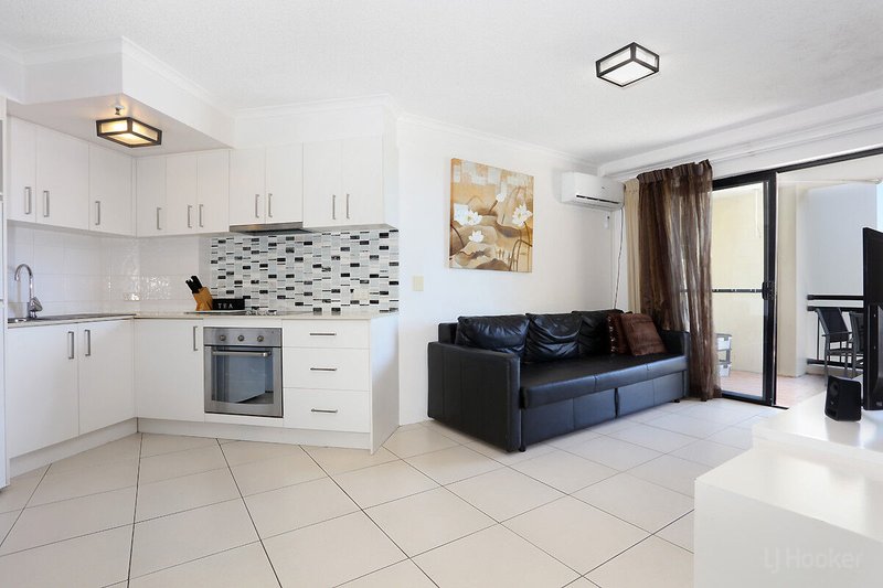 Photo - 13/452 Marine Parade, Biggera Waters QLD 4216 - Image 9