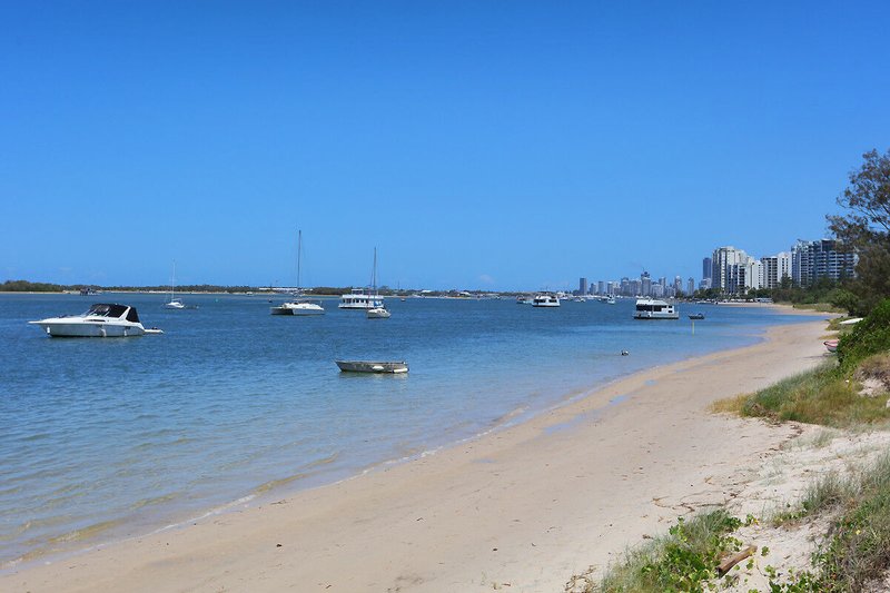 Photo - 13/452 Marine Parade, Biggera Waters QLD 4216 - Image 21