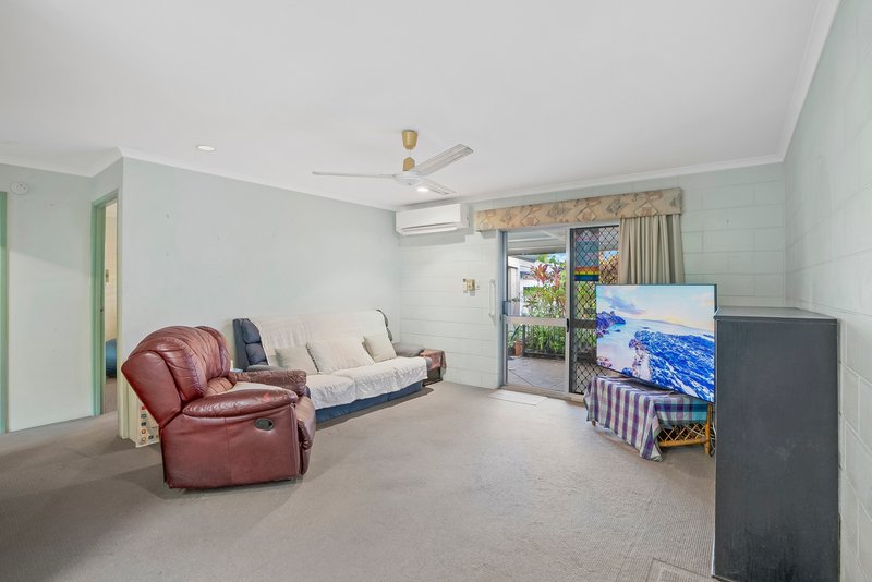 Photo - 13/473-479 Mccoombe Street, Mooroobool QLD 4870 - Image 7