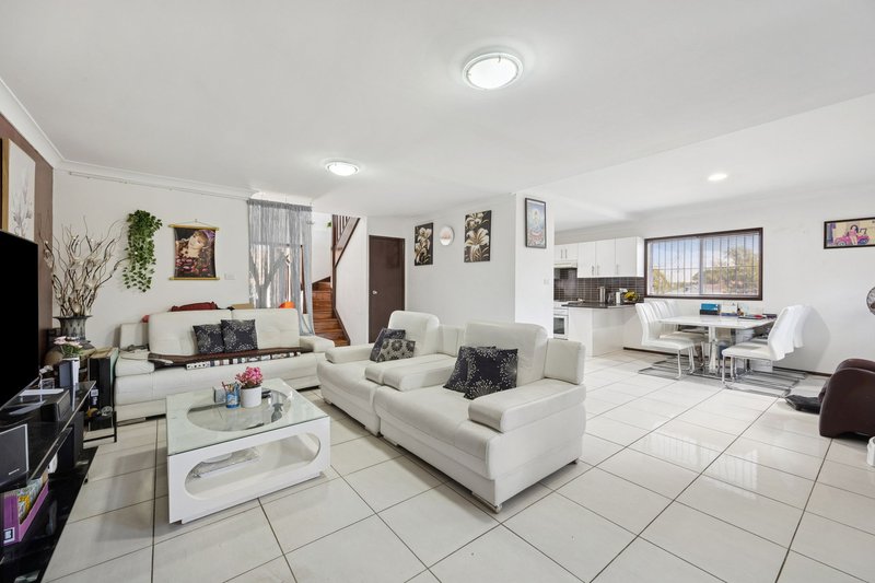Photo - 1/349 Stacey Street, Bankstown NSW 2200 - Image 6