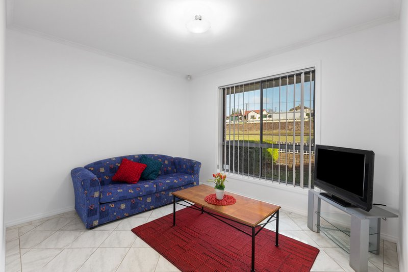 Photo - 1/35 & 2/35 Sturt Street, Mount Gambier SA 5290 - Image 6