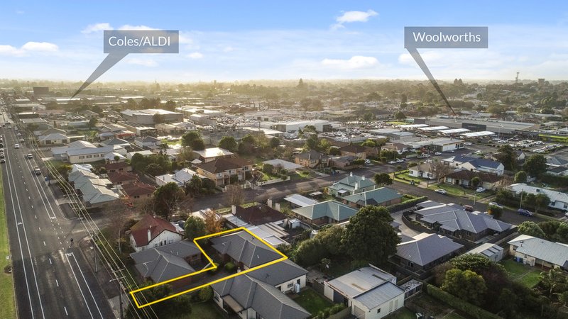 Photo - 1/35 & 2/35 Sturt Street, Mount Gambier SA 5290 - Image 20