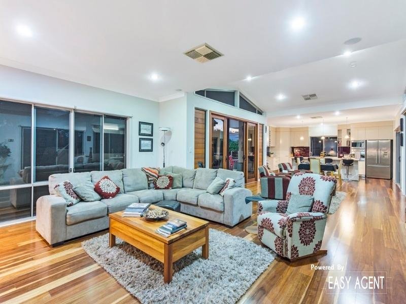 Photo - 135 Albert Street, Eagleby QLD 4207 - Image 9