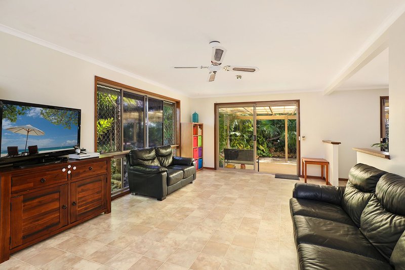 Photo - 135 Amarina Avenue, Mooloolaba QLD 4557 - Image 10