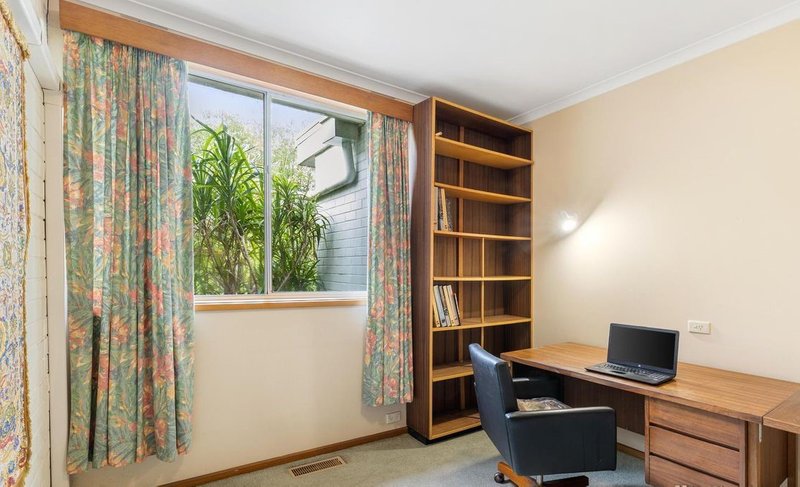 Photo - 135 Blackburn Road, Mount Waverley VIC 3149 - Image 7