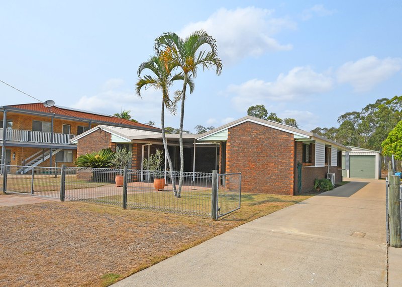 Photo - 135 Burrum St , Burrum Heads QLD 4659 - Image 8