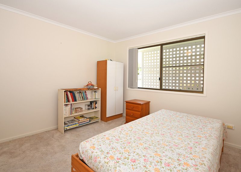 Photo - 135 Burrum St , Burrum Heads QLD 4659 - Image 14