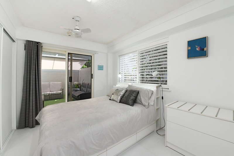 Photo - 1/35 Canberra Terrace, Kings Beach QLD 4551 - Image 10