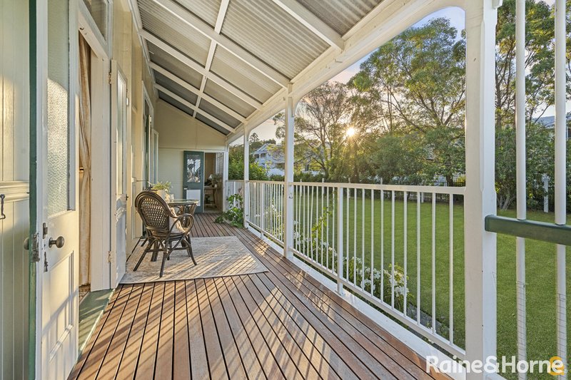 Photo - 135 Carlton Terrace, Manly QLD 4179 - Image 10