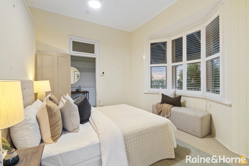 Photo - 135 Carlton Terrace, Manly QLD 4179 - Image 17