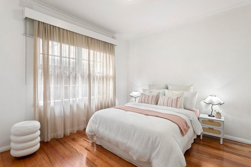 Photo - 1/35 Chadstone Road, Malvern East VIC 3145 - Image 8
