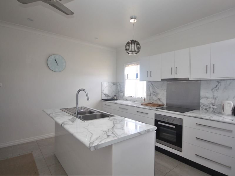 Photo - 135 Chippendale Street, Ayr QLD 4807 - Image 3