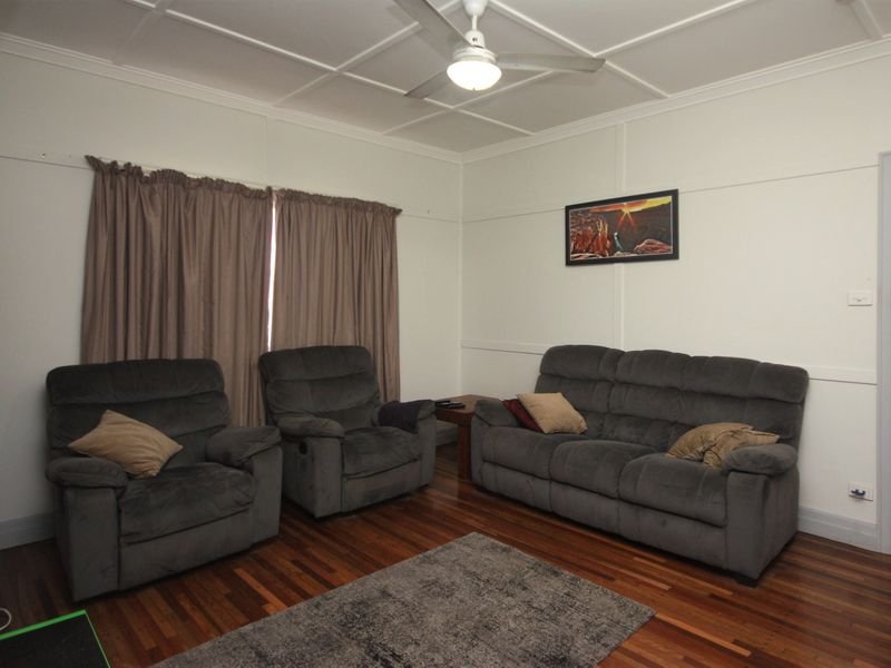 Photo - 135 Chippendale Street, Ayr QLD 4807 - Image 4