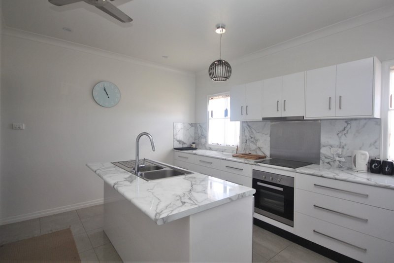 Photo - 135 Chippendale Street, Ayr QLD 4807 - Image 3