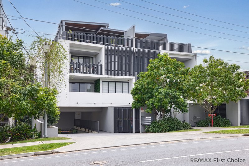 Photo - 1/35 Clarence Road, Indooroopilly QLD 4068 - Image 8