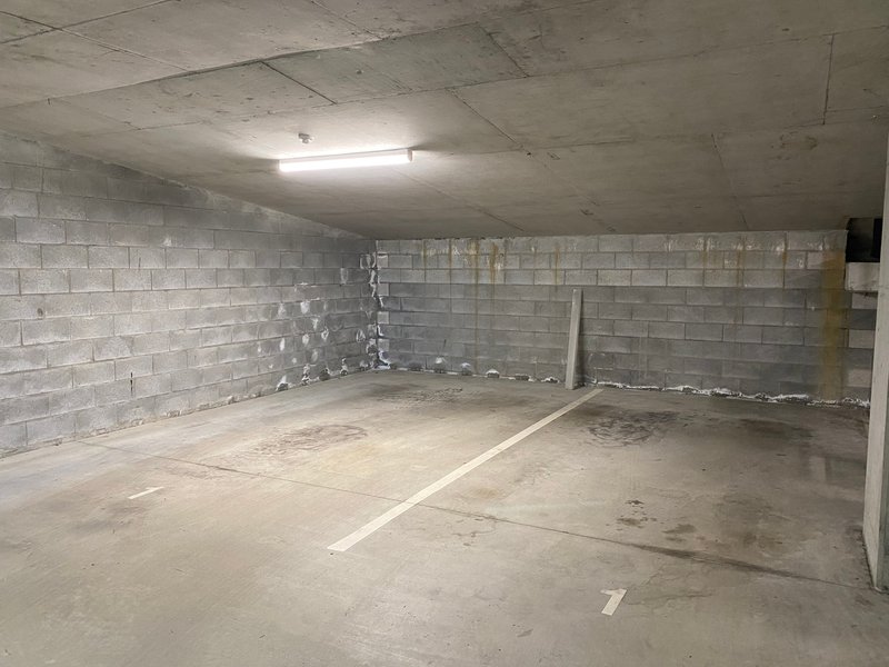 Photo - 1/35 Clarence Road, Indooroopilly QLD 4068 - Image 11