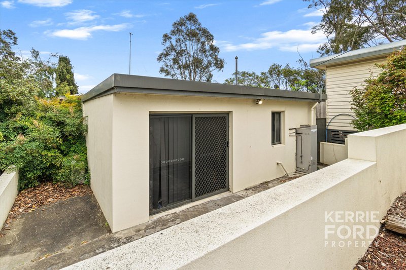 Photo - 135 Comans Street, Morwell VIC 3840 - Image 2