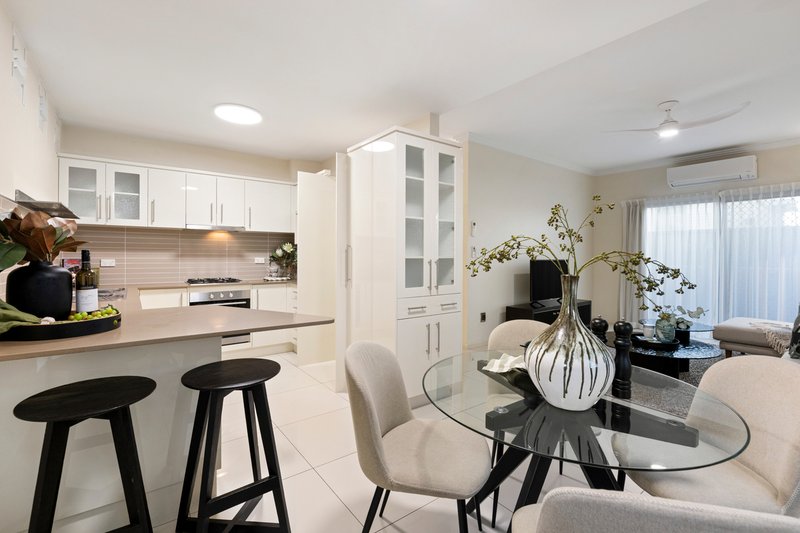 Photo - 1/35 Dinmore Street, Moorooka QLD 4105 - Image 7