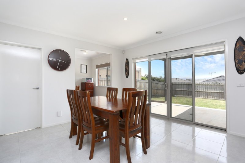 Photo - 135 Elation Boulevard, Doreen VIC 3754 - Image 4