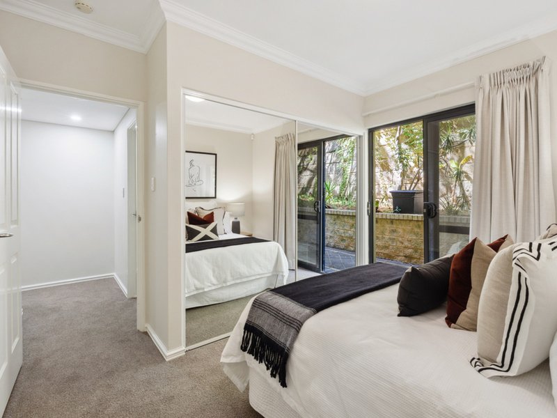 Photo - 1/35 Haig Park Circle, East Perth WA 6004 - Image 19