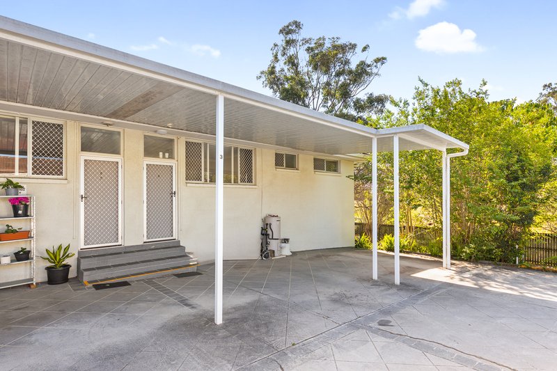 Photo - 1/35 Harvey Street, Strathpine QLD 4500 - Image 3