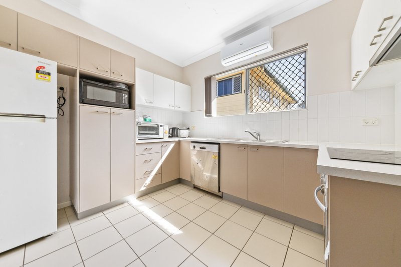 Photo - 1/35 Harvey Street, Strathpine QLD 4500 - Image 4