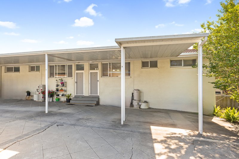 Photo - 1/35 Harvey Street, Strathpine QLD 4500 - Image 11