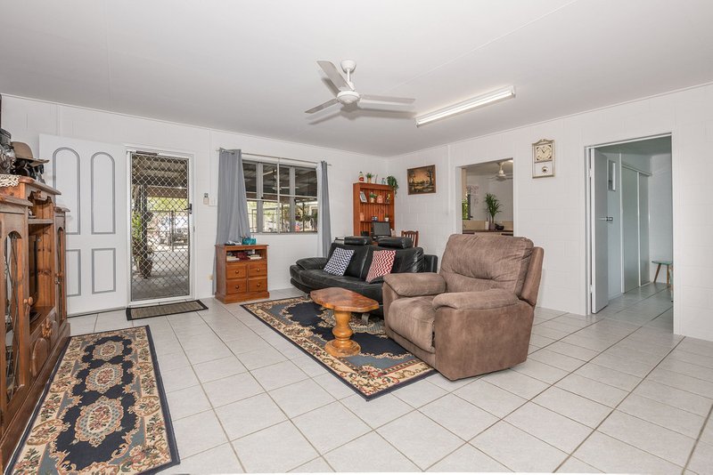 Photo - 135 Haynes Road, Jensen QLD 4818 - Image 8