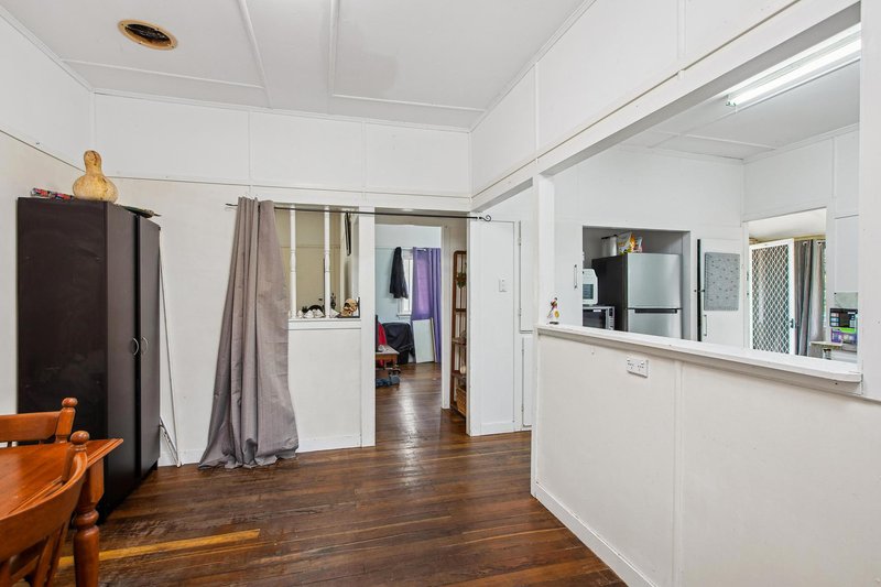 Photo - 135 High Street, Berserker QLD 4701 - Image 10