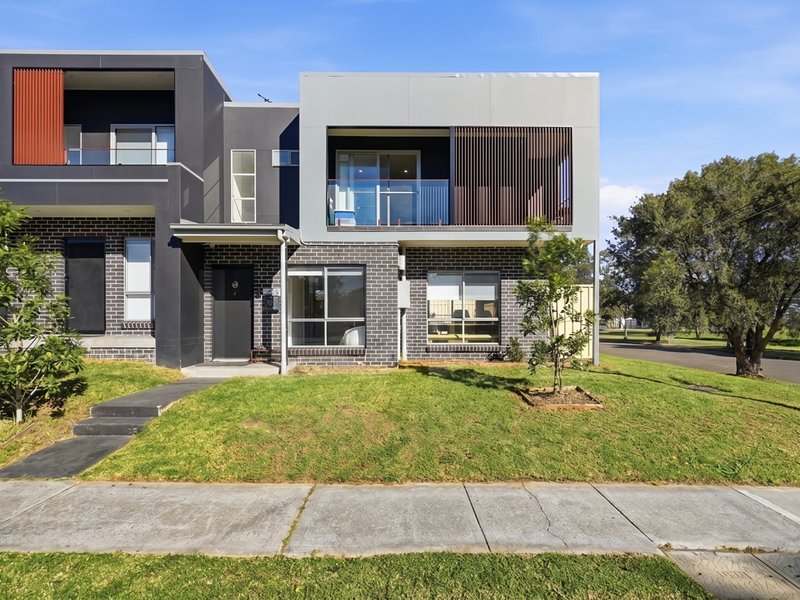 Photo - 1/35 Jacaranda Crescent, Casula NSW 2170 - Image 1