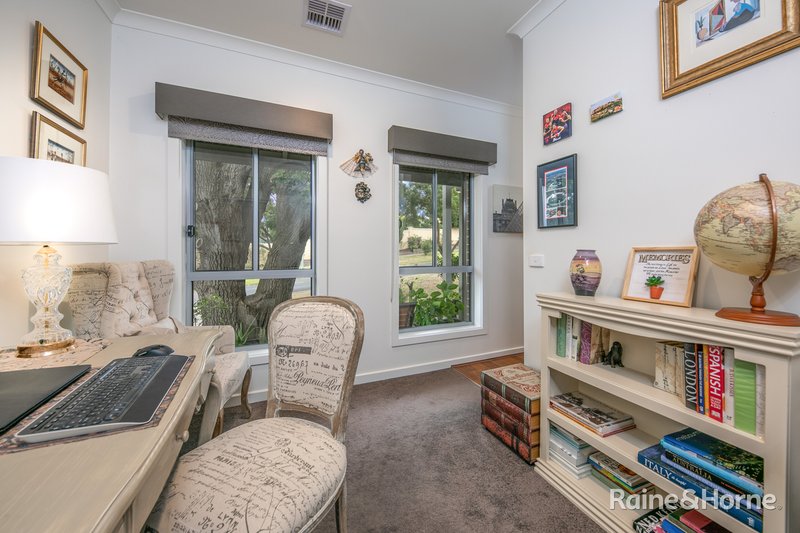 Photo - 1/35 Jackson Street, Sunbury VIC 3429 - Image 10