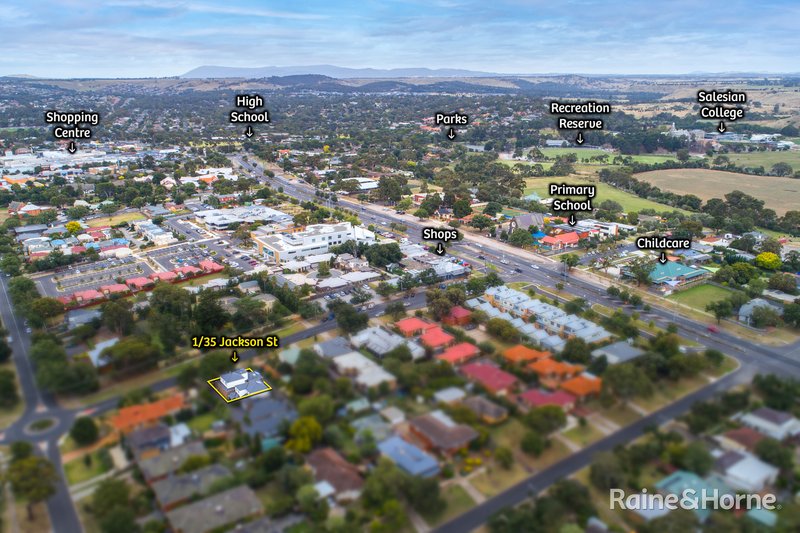 Photo - 1/35 Jackson Street, Sunbury VIC 3429 - Image 17