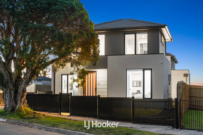 Photo - 1/35 Jesson Crescent, Dandenong VIC 3175 - Image 2