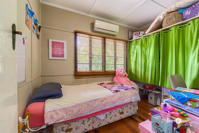 Photo - 135 Lutzow Street, Tarragindi QLD 4121 - Image 12